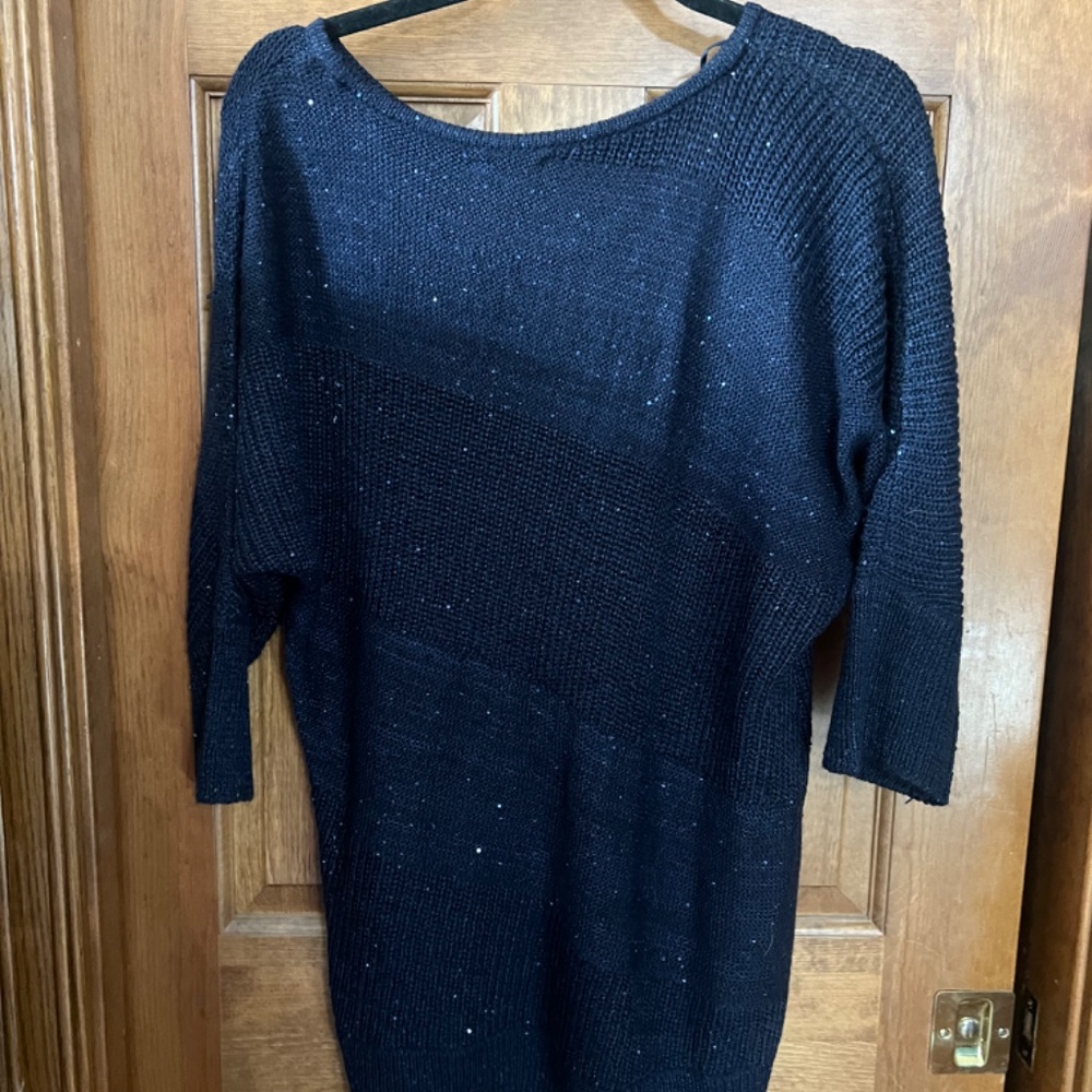 Holiday Sweater - NWT - Picture 3 of 3